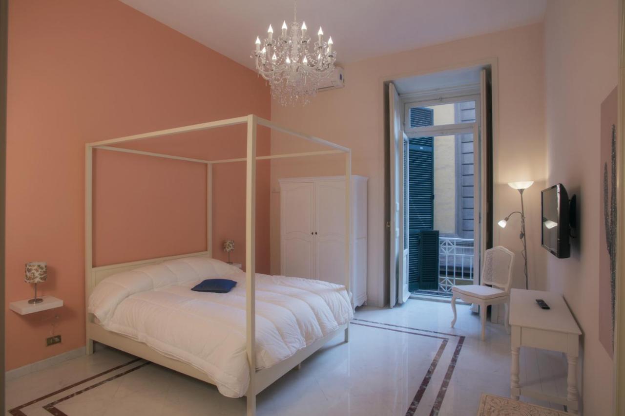 Piazza Dante Suites By Wonderful Italy Наполи Екстериор снимка