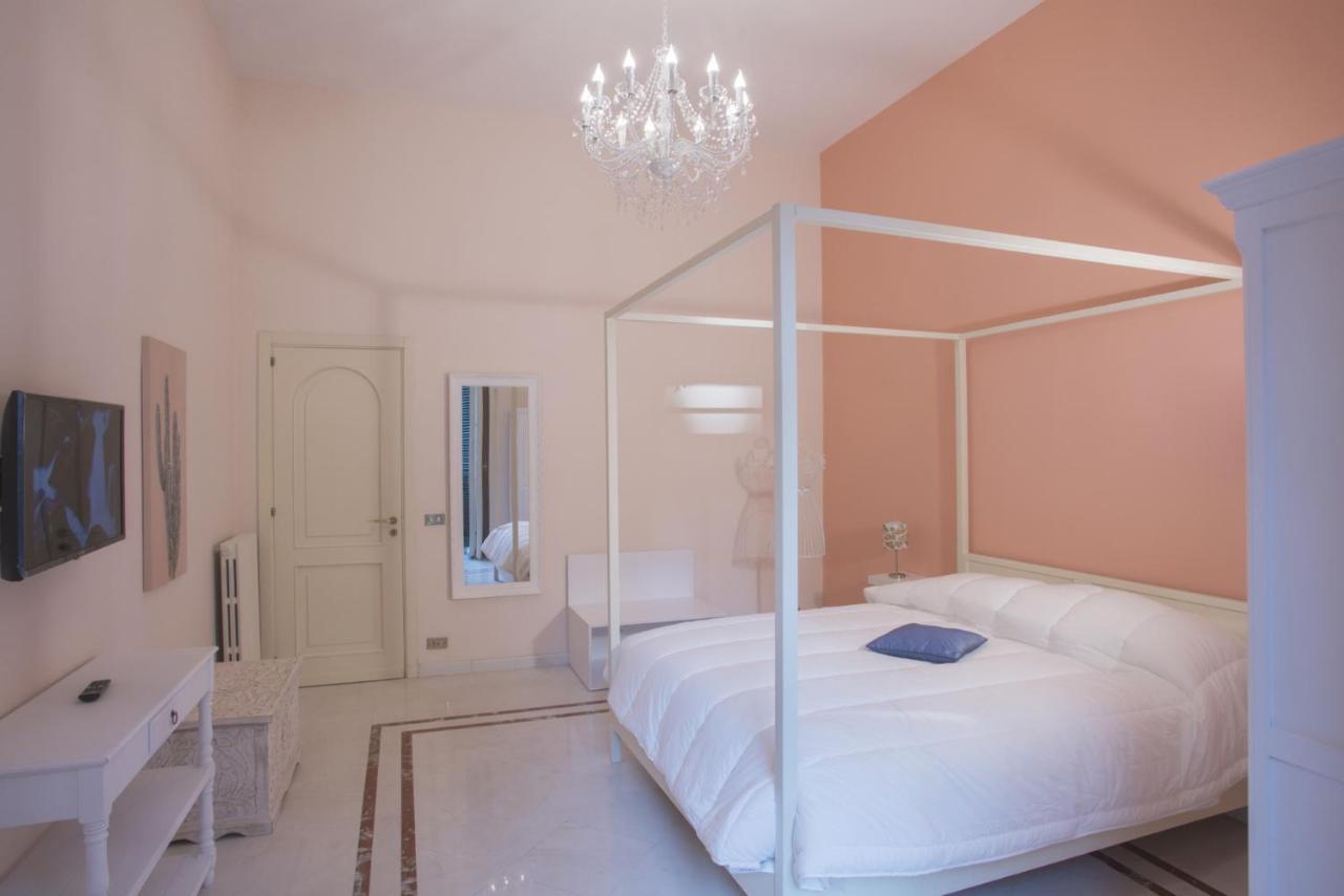 Piazza Dante Suites By Wonderful Italy Наполи Екстериор снимка